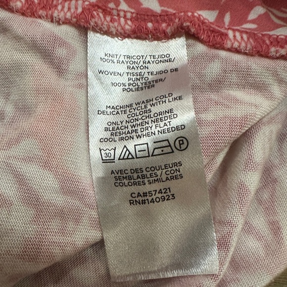 LOFT Pink and White Floral Blouse - Picture 6 of 6